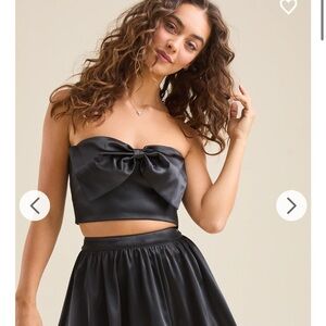 BLACK BOW Strapless Going Out Top - NWT - Size Medium